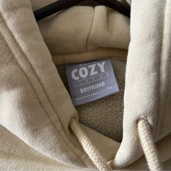 Aritzia TNA Cozy boyfriend hoodie XS - Picture 2 of 3